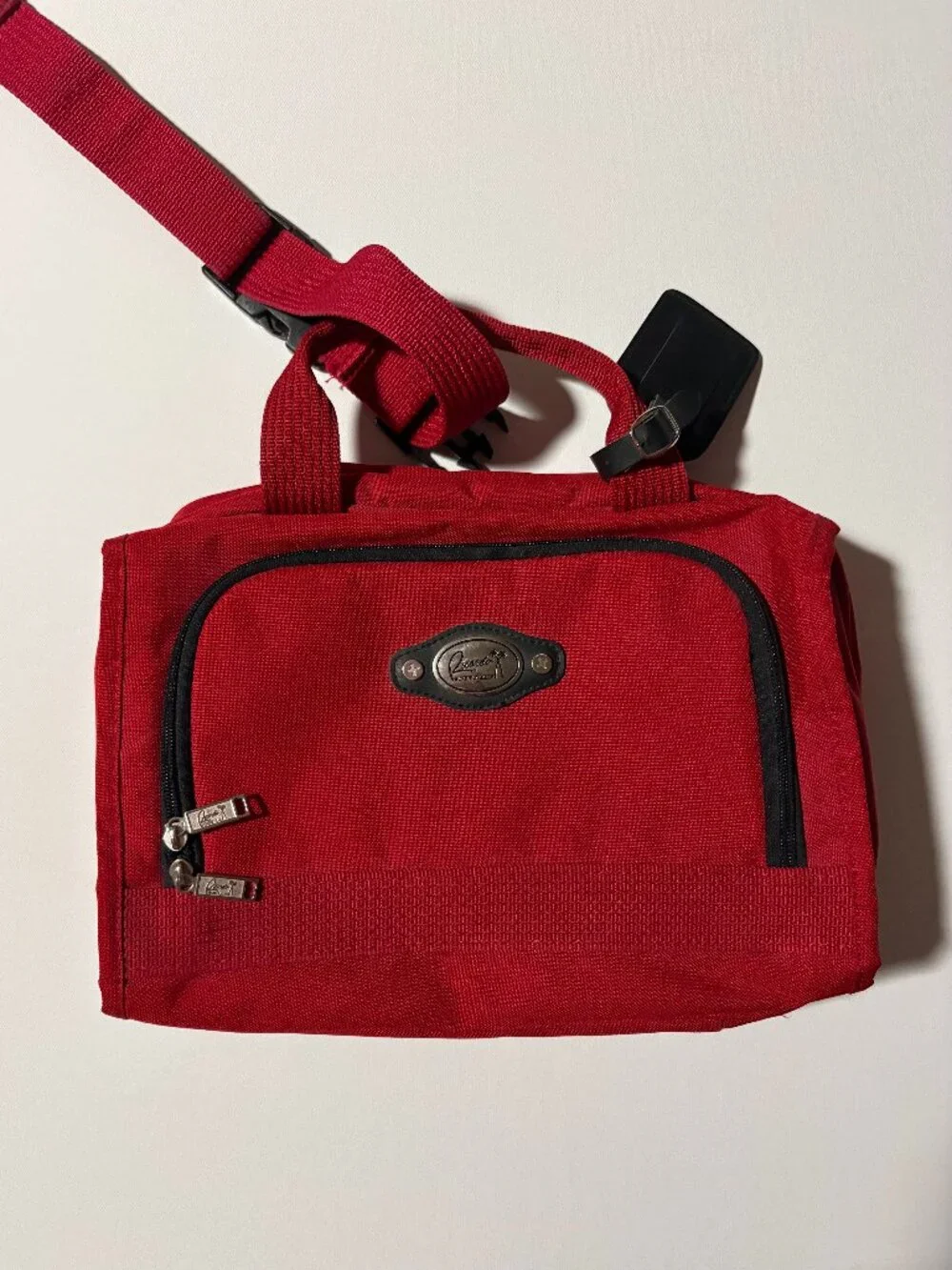 Ricardo Beverly Hills Red Travel Cosmetic Train Case Makeup Organizer Bag